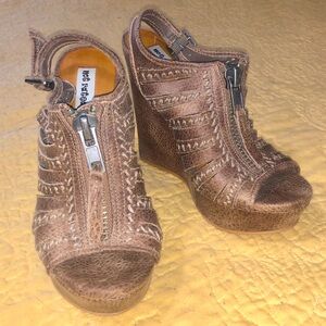 🆕 Not Rated Wedges 🤎